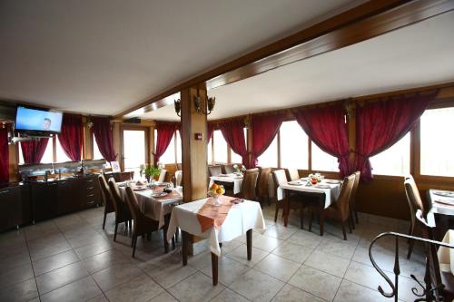 Restaurante, Voila Inn in Constanta