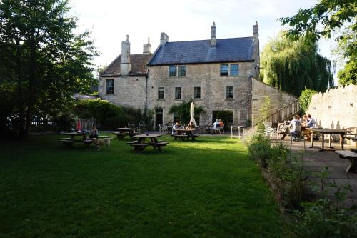 Kert, The Barge Inn in Bradford on Avon
