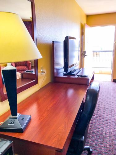 Americas Best Value Inn & Suites Yukon Oklahoma City - 편의 시설/서비스