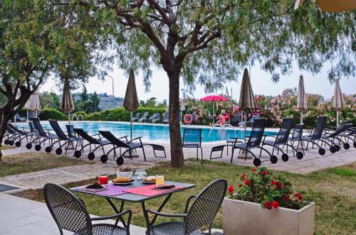 Castellaro Golf Resort - Hotel - Castellaro