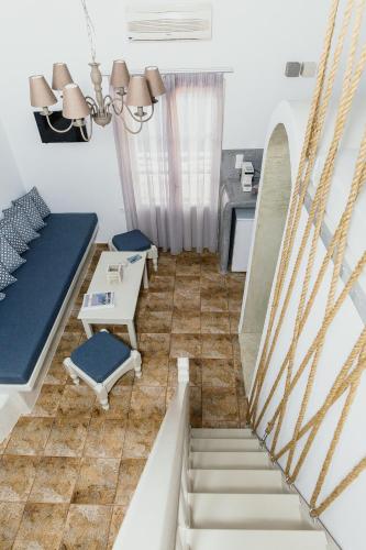 Viva Mare Traditional Studios