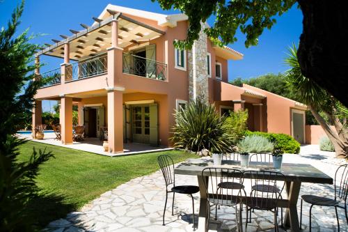 Oleanna Villas - Villa Elena - Accommodation - Svoronata