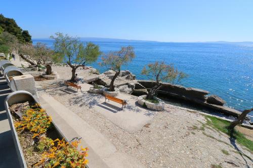 Apartment Lju on the Beach Apartment Lju on the Beach