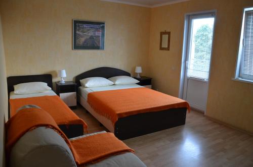 Guest House Mirniy - image 8
