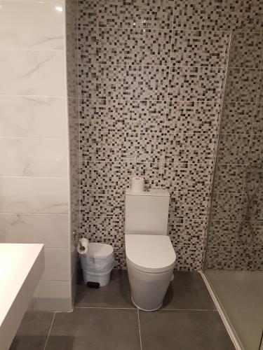 Melini Hotel Suites image 8