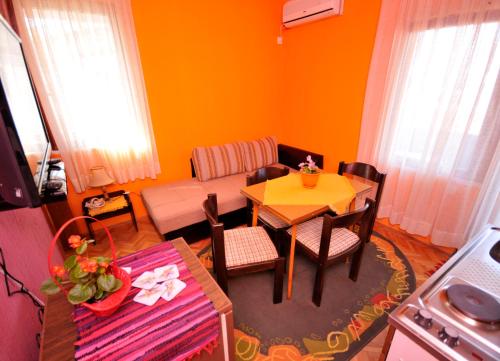 Marko Apartments - image 2