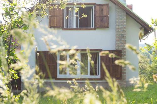 Casa Bunicii - Bran Sohodol – khách sạn tại Sohodol