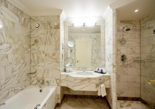Celtic Manor Resort Room Type - Deluxe Family Room with Balcony