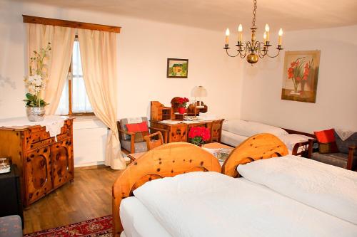 Gasthof Hohlwegwirt - Accommodation - Hallein / Bad Dürrnberg