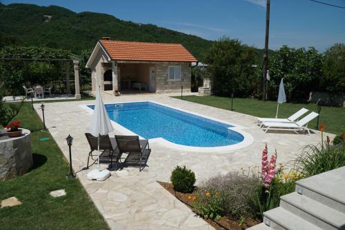 Apartments Raskovic - image 6