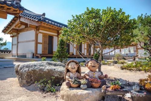 Hanok 1st Street - image 3