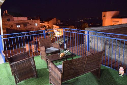 balkong/terrass, Mol Hahr in Safed
