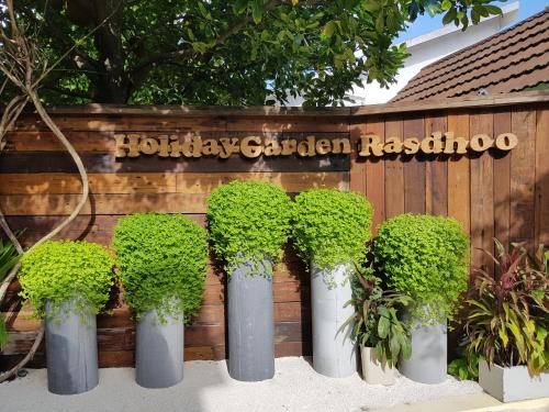 Holiday Garden Rasdhoo