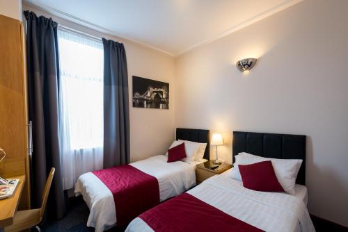 Adria Hotel - image 14