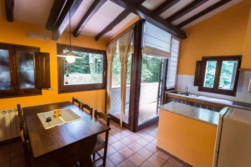 廚房, 瑪斯瑪斯諾鄉村民宿 (Mas Masnou) in 萊斯普雷塞斯