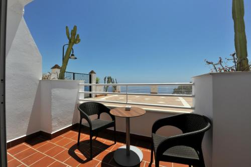 Junior Suite with Balcony - Non-Smoking