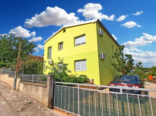  Apartments Spomenka 1432 in Pula