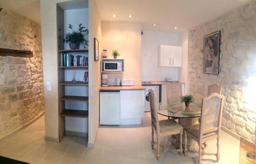 Studio lumineux Paris centre - Chatelet - image 3