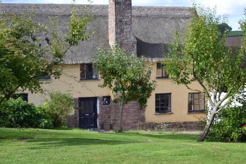 The Linhay - Accommodation - Copplestone