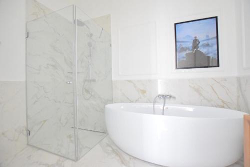 Luxury Apartment by Hi5 - Szervita Suite, Budapešť (fotografie 8)