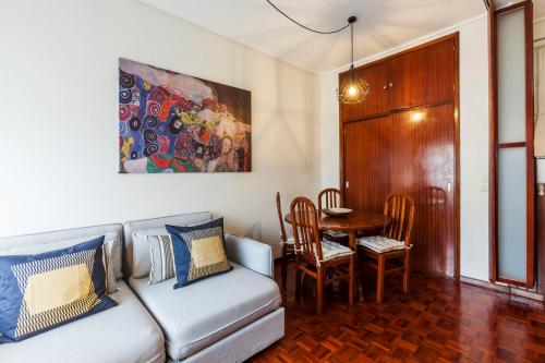 Apartment Camões Deluxe - image 4