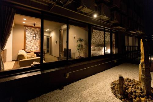 Apartment with Garden View