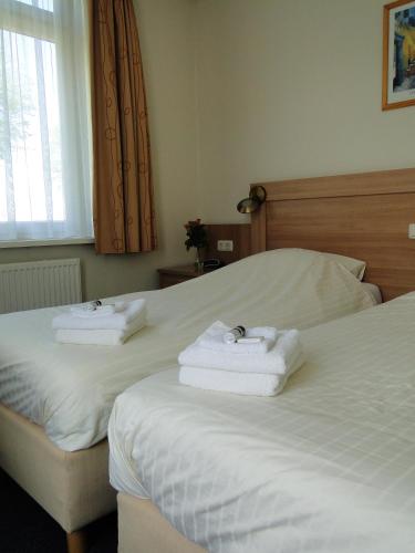 Zimmer mit 2 einzelbetten