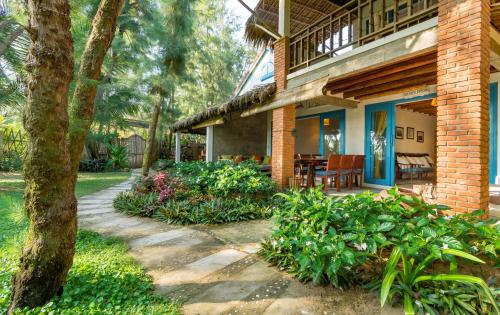 Bungalow - Water Front  image 6