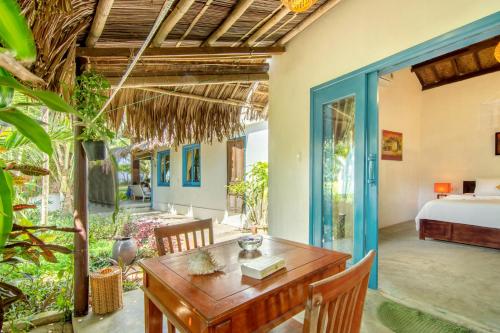 Bungalow image 8
