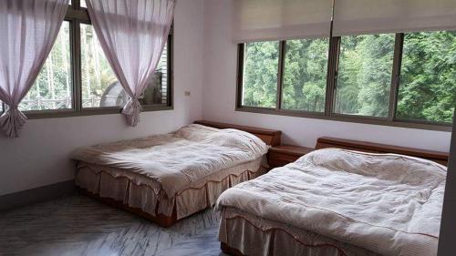 Half Sky Lin Yuan Homestay Nantou