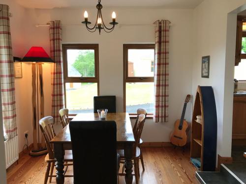 Seadmed, Kesh Lakeside Cottage in Kesh