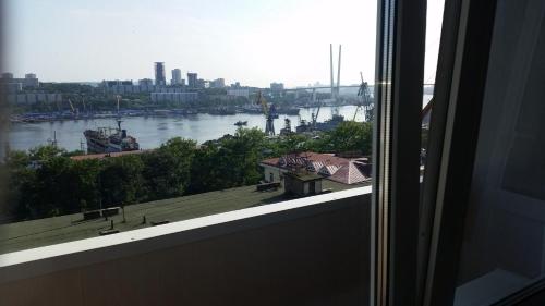 VladApart - Apartment on Pushkinskaya,52 View of the golden horn in Vladivostok