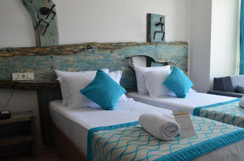 LIVADI OTEL