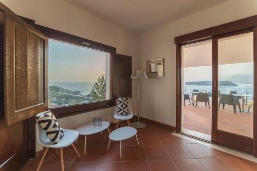Delt lounge/TV-område, Villa Crawford in San Nicola Arcella