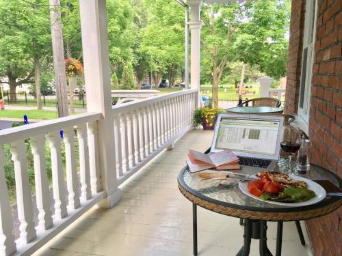 สวน, Aux petits oiseaux in ไบ-เซนต์-พอล (QC)