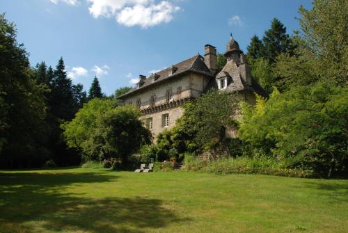 Gites Chateau le Bois - Saint-Julien-aux-Bois