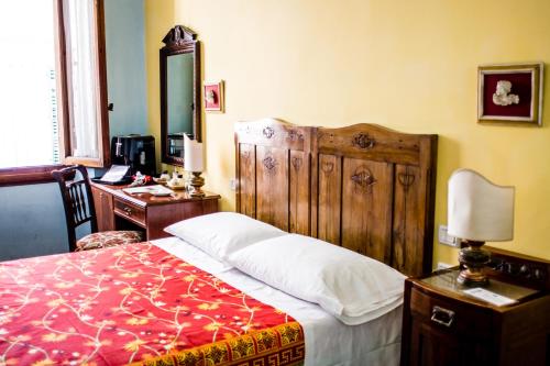 Il Bargellino Room Type - Queen Room with Shared Bathroom