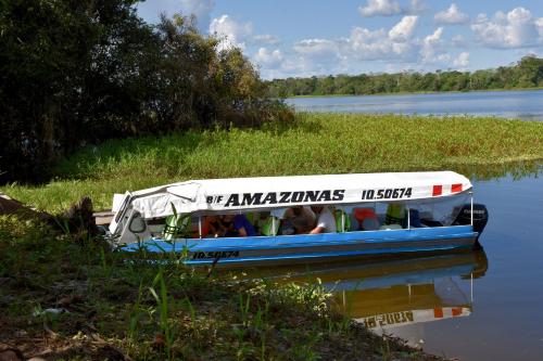 Yaku Amazon Lodge & Expeditions