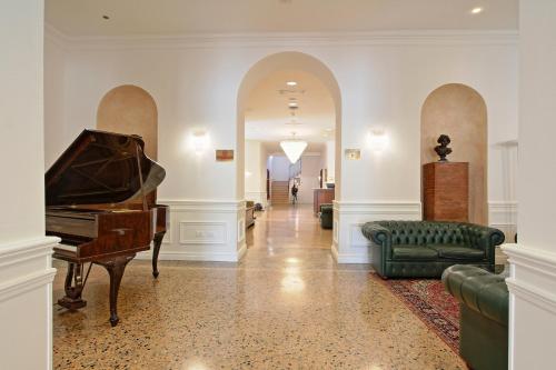 Rechigi Park Hotel - image 3