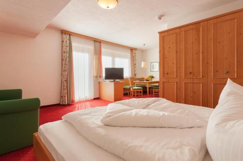 Hotel Augarten - image 9