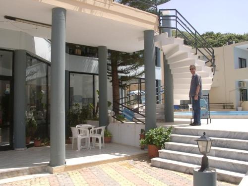 Akasti Hotel - image 6