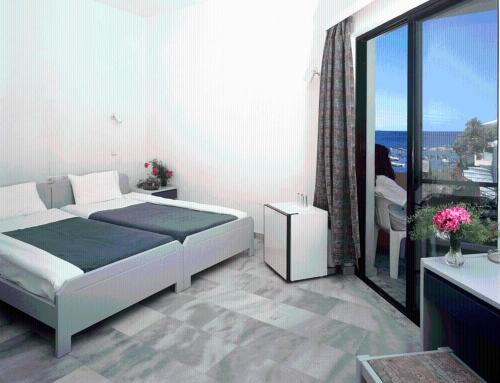 Akasti Hotel - image 2