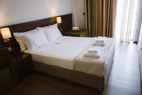 比雷埃夫斯港酒店 (Piraeus Port Hotel) in 比雷挨夫斯