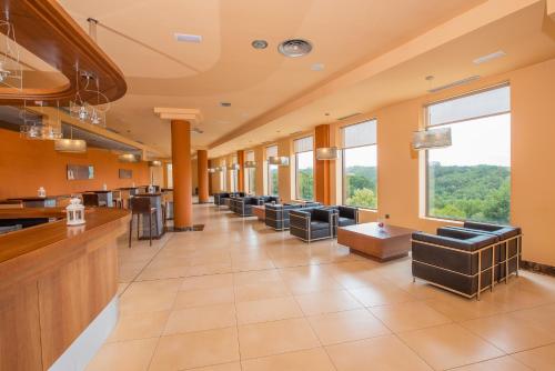 共用Lounge/電視區, Hotel Spa Norat Torre Do Deza 4* Superior in 拉林