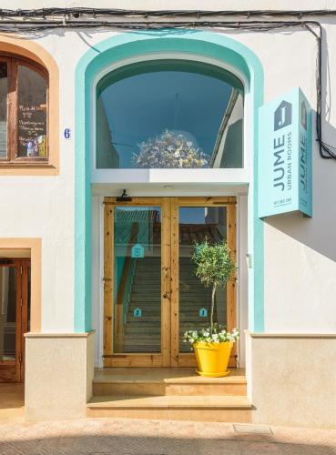  Hostal Jume - Urban Rooms, Pension in Mahón bei Es Grau