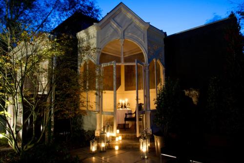 Canal House - main image