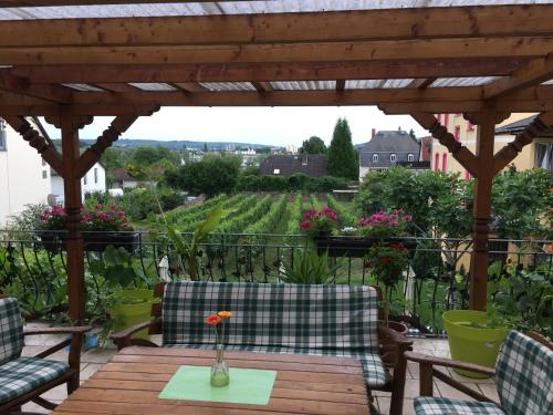 Bed,Riesling and Breakfast "Rheingauer Hof"