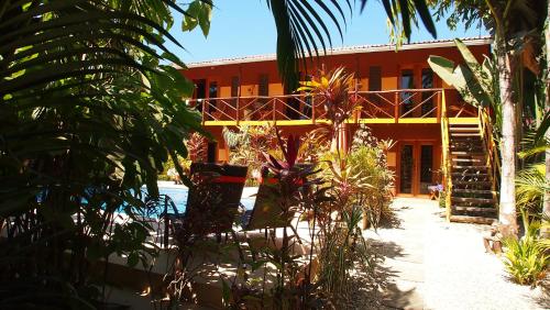 Garden, Samara Palm Lodge in Samara