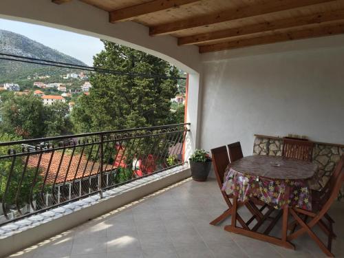  Apartments by the sea Seget Vranjica (Trogir) - 13820, Pension in Trogir bei Trogir