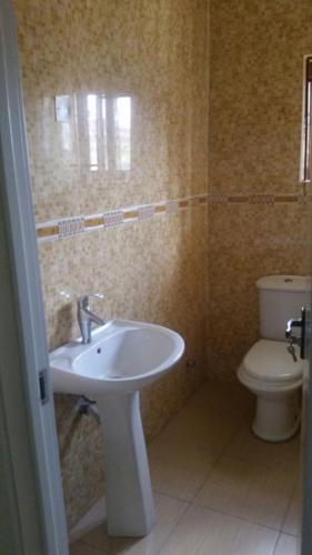 Rose Villa – Tema